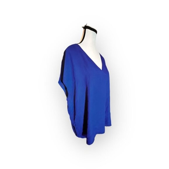 Women’s 2x reitmans Electric Blue Drop Shoulder Wide V Neck Blousy Top - Picture 6 of 7
